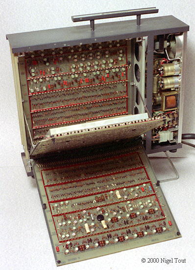 Calculating unit with cover removed