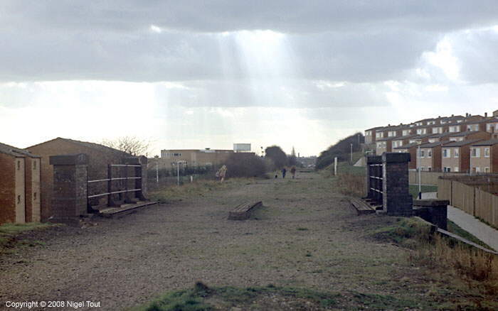 Great Central Railway track bed, Millbrook Walk, Leicester Great Central Railway track bed, Millbrook Walk, Leicester