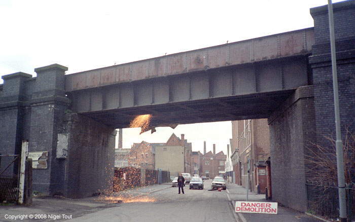 Demolition of GCR bridge over Slater Street, Leicester Demolition of GCR bridge over Slater Street, Leicester