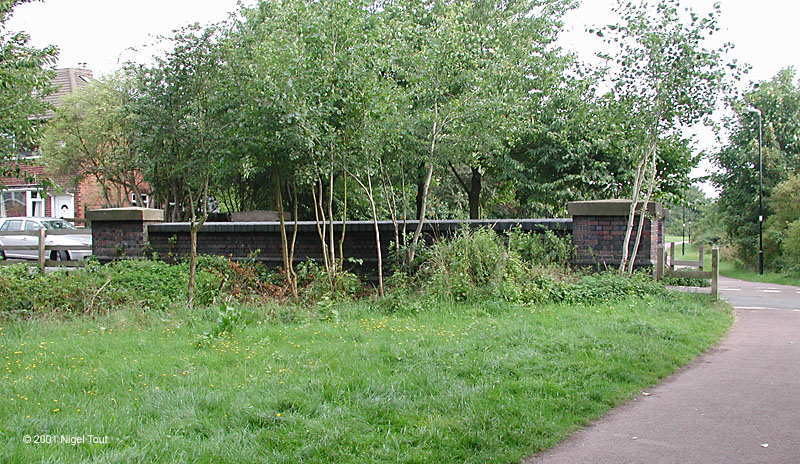 GCR bridge infilled, Great Central Way, Evelyn Road, Leicester GCR bridge infilled, Great Central Way, Evelyn Road, Leicester