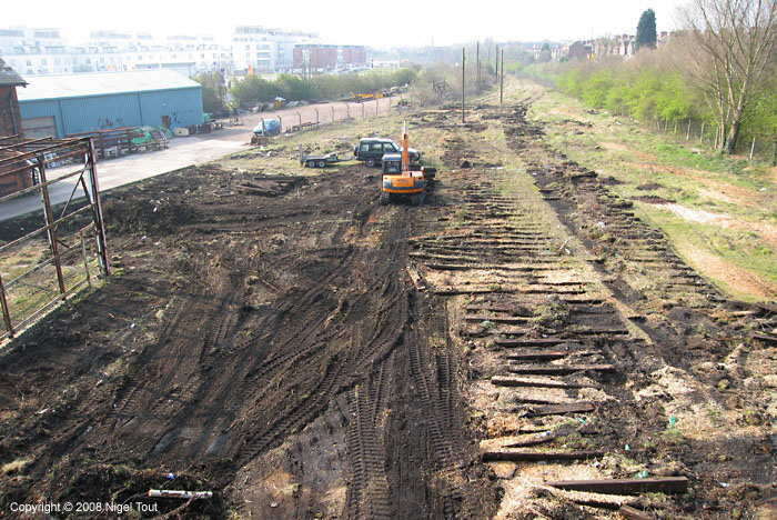 Cleared trackbed, south of Upperton Road bridge, GCR, Leicester Cleared trackbed, south of Upperton Road bridge, GCR, Leicester