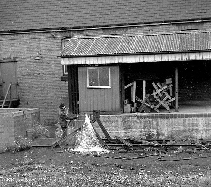 Leicester Central station, removing loading dock stop
