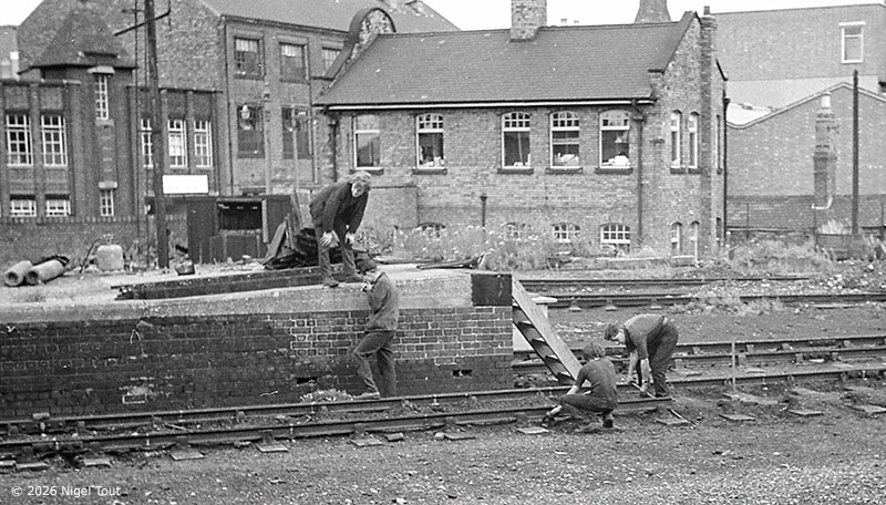 Leicester Central station, removing track to loading dock