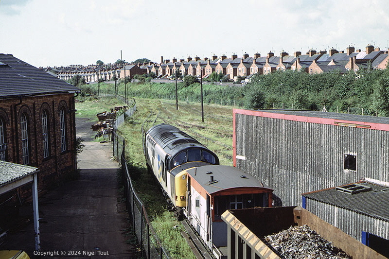 37710 Piggott scrapyard 1992 37710 Piggott scrapyard 1992