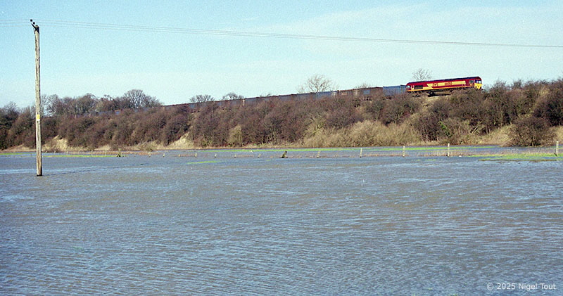 60050 gypsum train flooded meadow Loughborough