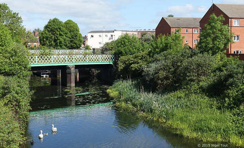 Old bridge into Great Central goods yard, Leicester Old bridge into Great Central goods yard, Leicester
