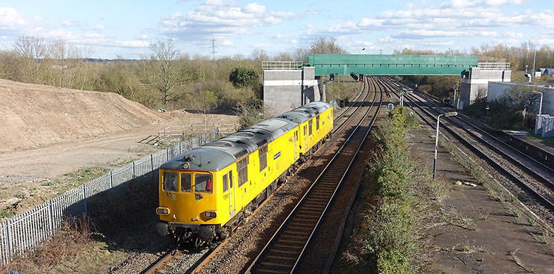New GCR bridge with electro-diesels 73952 & 73951 New GCR bridge with electro-diesels 73952 & 73951