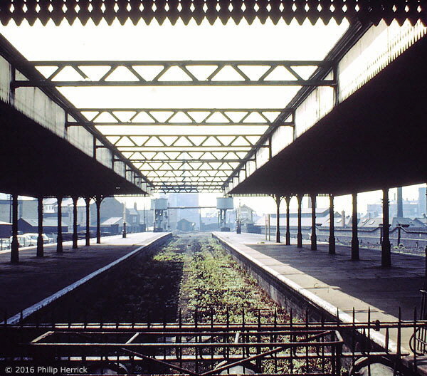 Leicester Central station south bay platforms