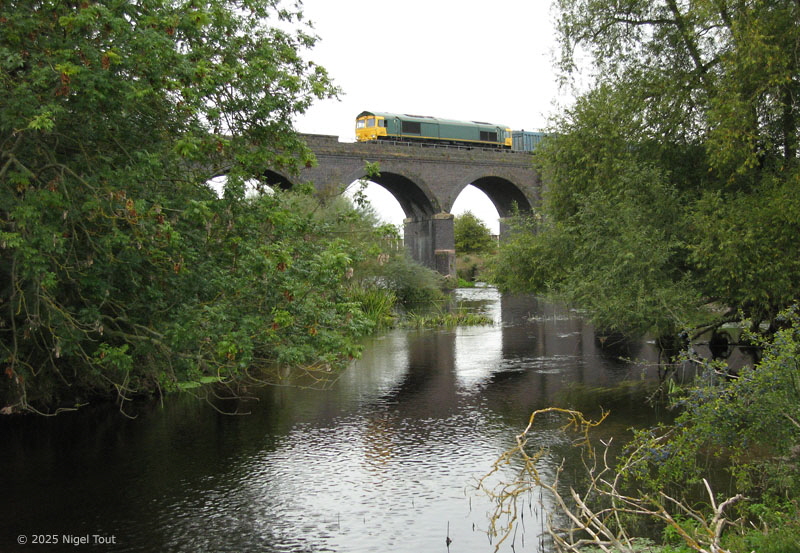66738 crosses R. Soar, gypsum empties