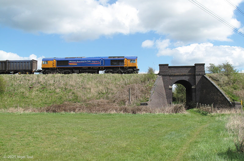 66722 gypsum train, Loughborough Meadows