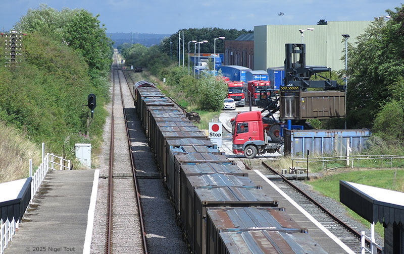 Uloading gypsum train, Rushcliffe Halt.