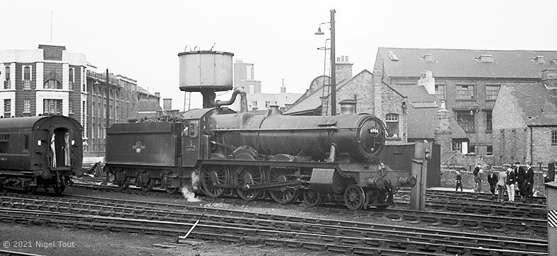 Leicester Central 6906 Chicheley Hall